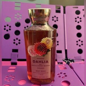 Bath & Body Works Dahlia Body Wash - Gold and Pink